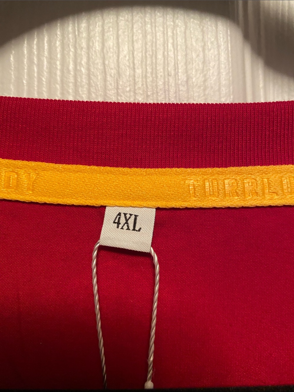 Turrludy Men's Red Crewneck Graphic T‑Shirt…size 4XL - Picture 3 of 5